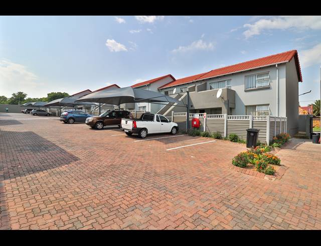 2 BEDROOM APARTMENT FOR SALE IN VORNA VALLEY